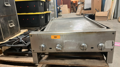 4 Burner Propane Grill