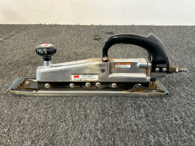 Dayton Pneumatic Straight Line Sander Model No. 4Z697B