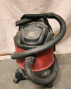 Central Machinery 5 Gallon Wet/Dry Vacuum/Blower