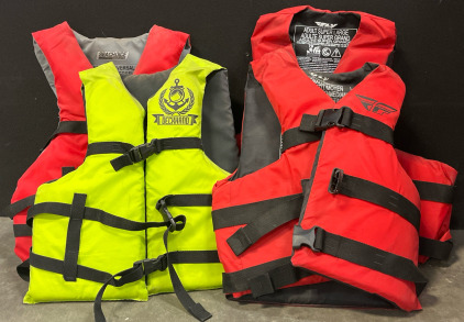 (4) Adult Lifejackets &mdash; Adult Super Large, 2 Adult Universal & Adult Small / Medium