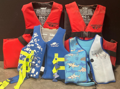 (4) Lifejackets &mdash; Adult Super Large, Adult Large / XL, & (2) Kids