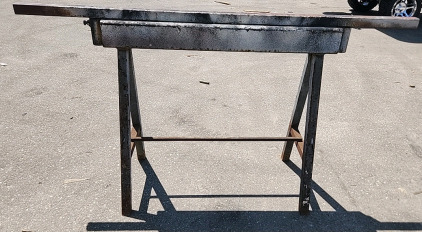 Iron Saw Horse 33"T&times;5'W Heavy Duty!