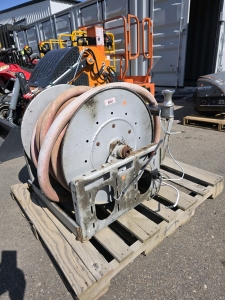 Industrial Hose Reel, Metal and Rubber, Electric, Approx. 1" Diameter
