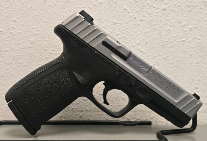 Smith & Wesson SD9 VE Semi-Automatic 9mm Pistol, Serial: FDT3232