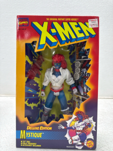 (1) X-Men Deluxe Edition Mystique Fully Poseable 10 inch Action Figure Toy Biz 1996