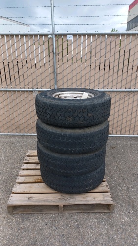 Full Set of Wheels and Tires LT235/85R16