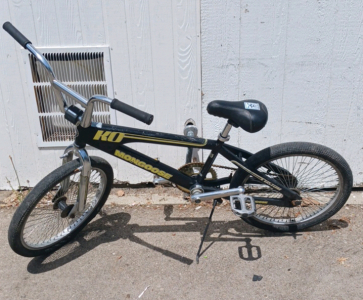 Mongoose KO Black 20 Inch Kids Bike