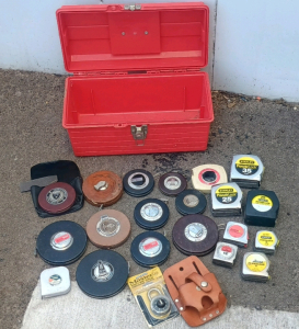 (13) Vintage & Modern Measuring Tapes w/ Toolbox - (1) Red Toolbox (7) Stanley & Lufkin Compact Tapes (13) Long Reel Tapes
