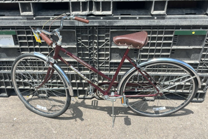 (1) Murray Touring Bike 26&rdquo; (Maroon)