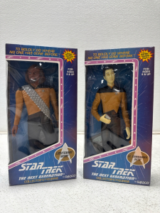 (1) Star Trek Lieutenant Worf & LT. Commander Data Collectors Figurines