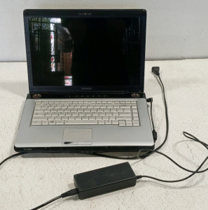 (1) Toshiba Satellite Laptop Computer W/ Charger