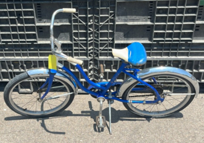 (1) Vintage Blue Kids Bike -Brand Unverified- (Blue)