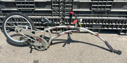 (1) Folder 1 Trail-A-Bike (Silver & Red)