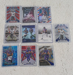 (10) Lamar Jackson Football Cards