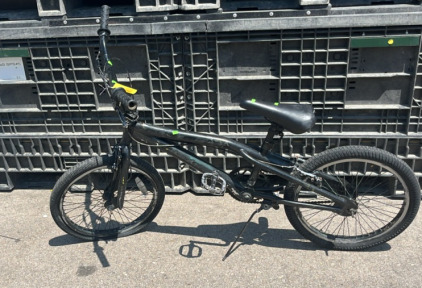(1) Dagger Youth Bike (Black)