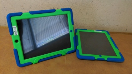 (2) iPads