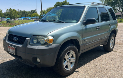 2007 FORD ESCAPE - HYBRID!
