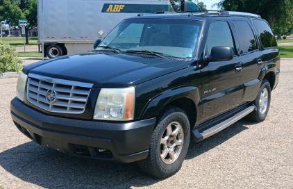 2003 CADILLAC ESCALADE - 4X4!