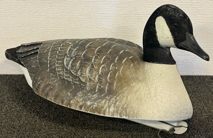 (3) Canada Goose Decoys &mdash; Floater Decoy, Full Body Decoy & Full Body Decoy W/ No Legs