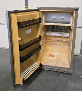 Dometic RM 2501 Gas Electric Fridge