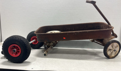 (1) Rusty Wagon (2) Metal Beams (1) Kayak/Canoe Cart