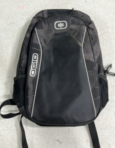 (1) Ogio Blacl Backpack