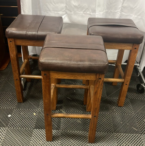 (3) Bar Stools 26&rdquo;