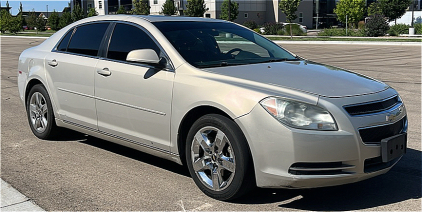 2010 CHEVROLET MALIBU - SUNROOF!
