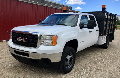 2013 GMC 3500 - Duramax Diesel - Liftgate