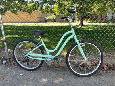 (1) 26&rdquo; Huffy Teal Bike