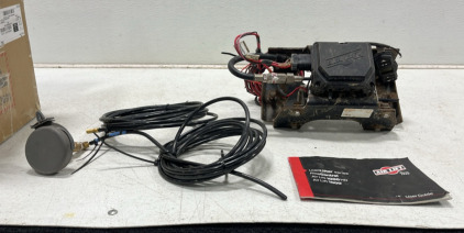 (1) Airlift Loadlifter Series (2) Cords