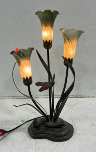 (1) Vintage Dale Tiffany Lamp