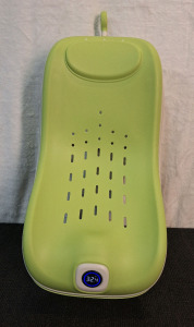 (1) Infant Bath Seat W/ Digital Thermometer, Green