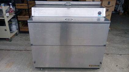 True Manufacturing Double Side Refrigerator 49x33x46