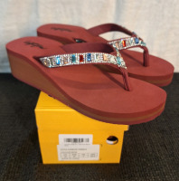(1) Pair Of Women's Wedge Sandals / Filp Flops, Wine, Size-10 & (1) Large Travel Duffel, Black - 2