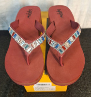 (1) Pair Of Women's Wedge Sandals / Filp Flops, Wine, Size-10 & (1) Large Travel Duffel, Black - 3