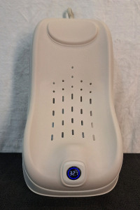 (1) Infant Bath Seat W/ Digital Thermometer, Beige