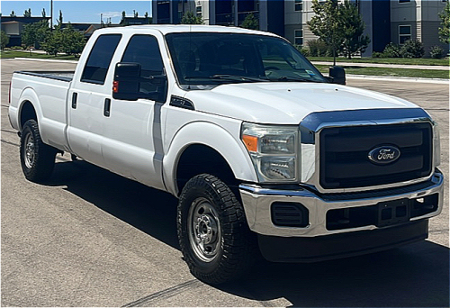 2016 FORD F-250 - 4X4!