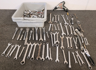 Craftsman Cordless Drill/Driver, Socket Wrenches, Combination Wrenches, And Sockets