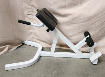 Hyperextension Bench