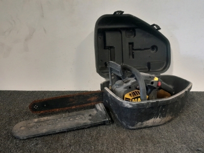 McCulloch 35cc Chainsaw with Case & Extra Chain