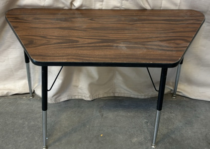Dark Trapezoid Table / 21.5&rdquo; L x 45&rdquo; W x 25.5&rdquo; H