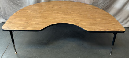 Short Kidney Table / 50&rdquo; L x 72&rdquo; W x 23.5&rdquo; H