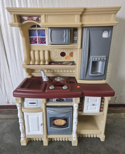 Step2 Lifestyle Custom Kitchen Playset