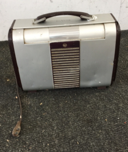 Vintage RCA Victor Radio 8BX6