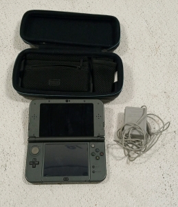 New Nintendo 3DS XL Console Modded and Fully Loaded With 100+ Games $550+ Value!