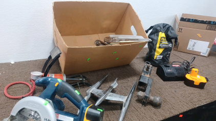 Ryobi Mini Saw & A Charge Plus & Air pump & More.