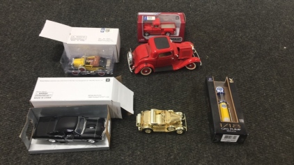 Model Cars and Model Gas Pump