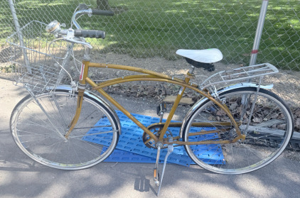 (1) 26&rdquo; Unbranded Tan Bike