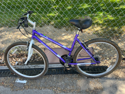 Purple and white 26&rdquo; northern ridge bike
